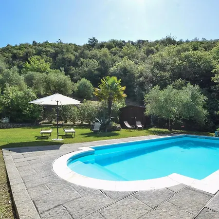 Amazing In With Private Swimming Pool, Be Inside Or Outside كورتونا